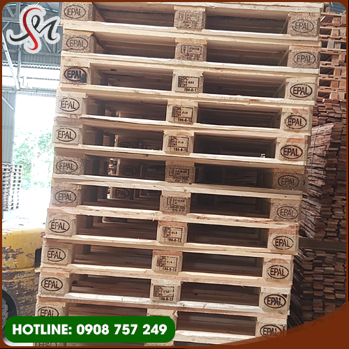 Pallet gỗ